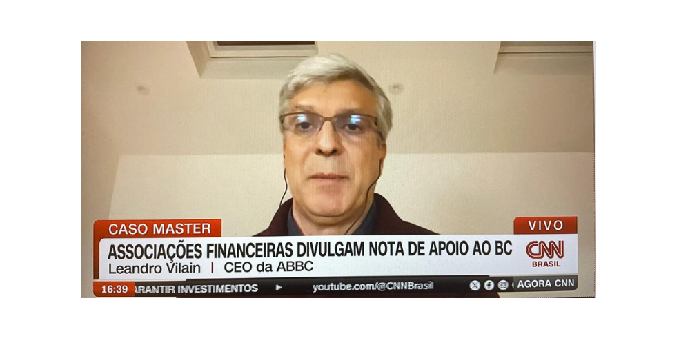 ABBC, Acrefi, Febraban, Fin e Zetta divulgaram neste sábado (27) uma nota conjunta em apoio à atuação técnica e independente do Banco Central do Brasil, reforçando a importância do regulador para a estabilidade e a credibilidade do sistema financeiro nacional. A manifestação ocorre às vésperas de uma decisão do Supremo Tribunal Federal (STF), que solicitou para a próxima terça-feira uma acareação entre o Banco Master e o Banco Central no âmbito do processo que trata da liquidação da instituição, trazendo o tema da supervisão bancária e da autonomia regulatória ao centro do debate público.